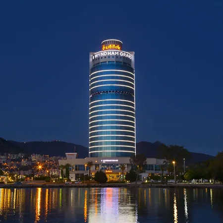 Wyndham Grand Ozdilek Thermal & Hotel 5*