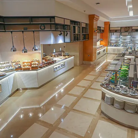 Wyndham Grand Ozdilek Thermal & فندق إزمير