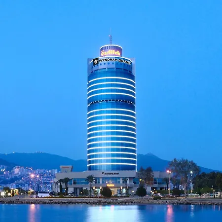 Wyndham Grand Ozdilek Thermal & Hotel 5*