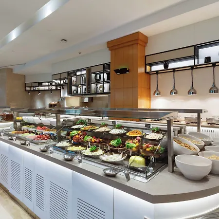 Wyndham Grand Ozdilek Thermal & فندق