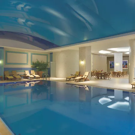 Wyndham Grand Ozdilek Thermal & 酒店