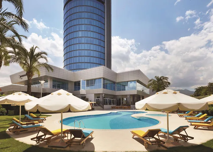 Wyndham Grand Ozdilek Thermal & Отель