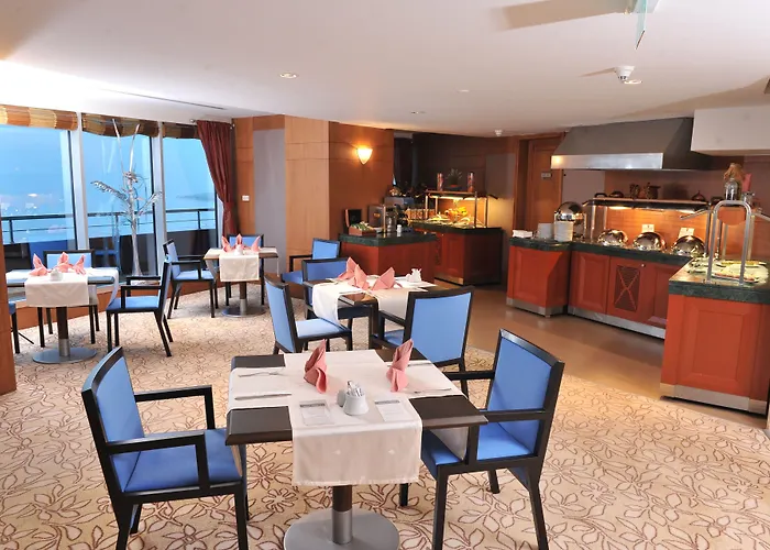 Wyndham Grand Ozdilek Thermal & Измир