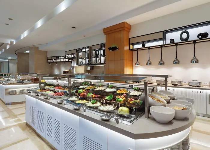 Wyndham Grand Ozdilek Thermal & Отель