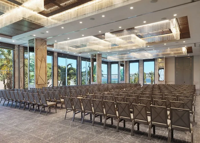 Wyndham Grand Ozdilek Thermal & Hotel Esmirna